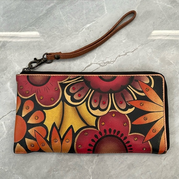 NWOT Anuschka Hand Painted Genuine Leather Wristlet in Retro Bloom - Picture 1 of 16